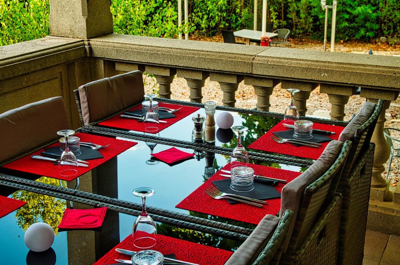 Hotel Restaurant Le Colombier ルムーラン エクステリア 写真