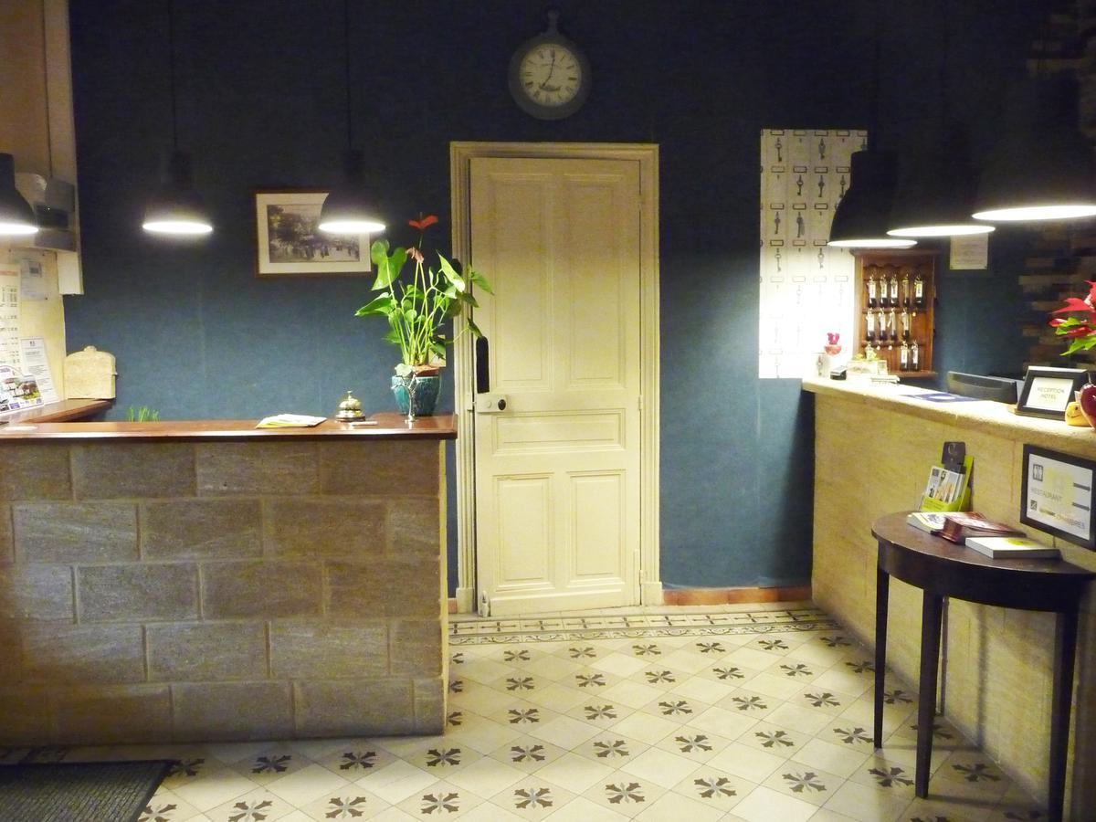 Hotel Restaurant Le Colombier ルムーラン エクステリア 写真