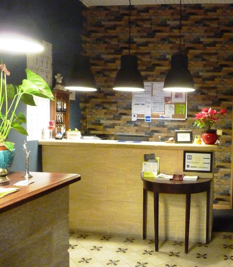 Hotel Restaurant Le Colombier ルムーラン エクステリア 写真